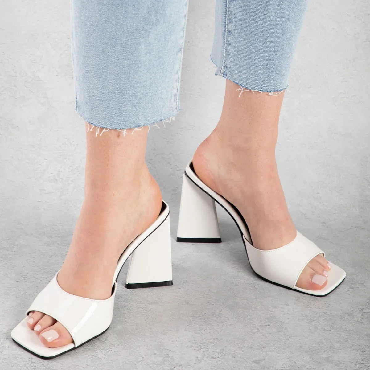 BEBO Kyrah Heeled Mule in White